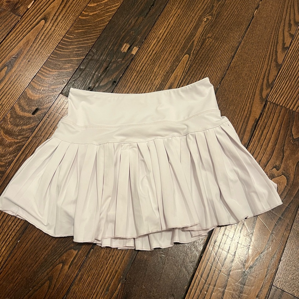 White Pleated Tennis Skirt -Gold Hinge